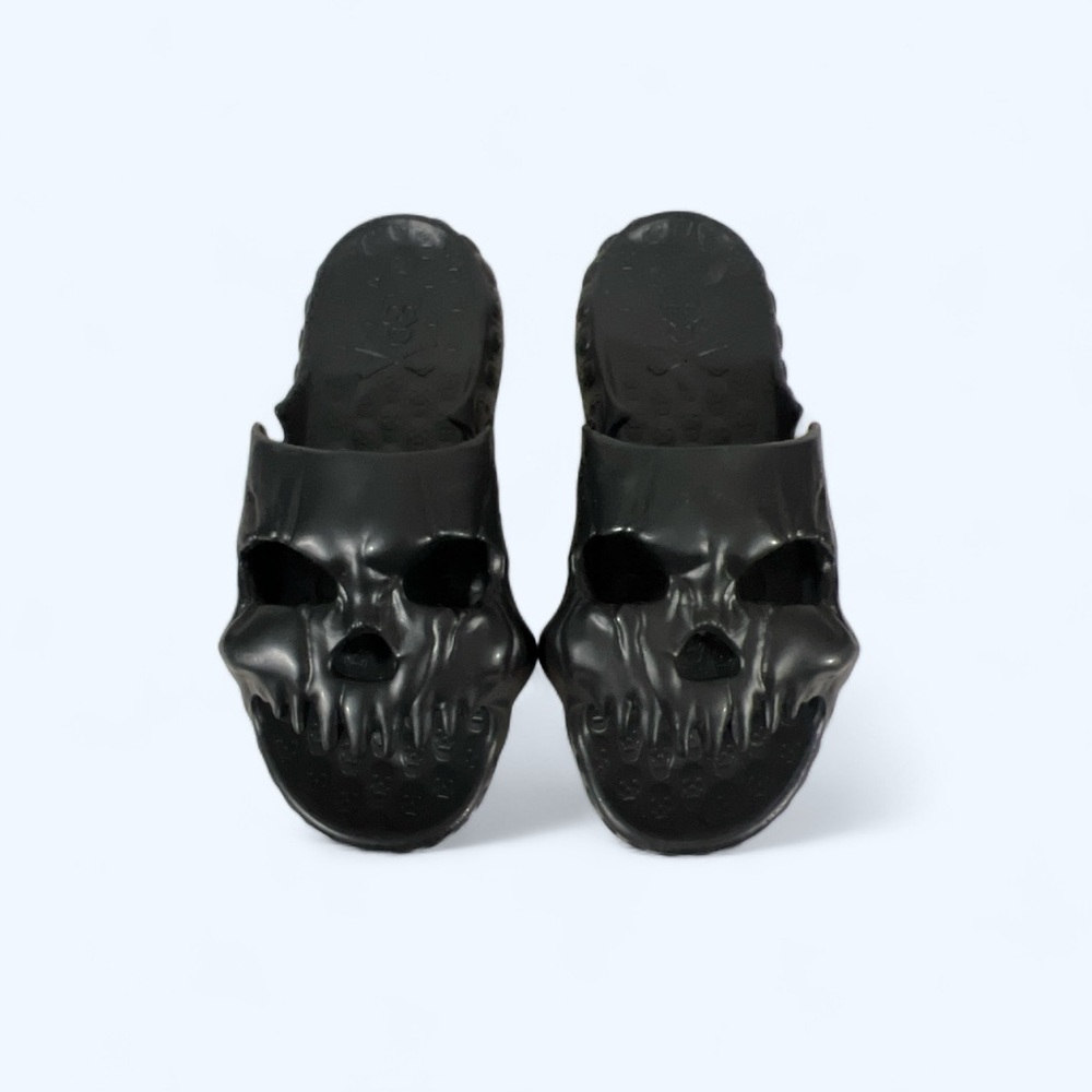 SKULL SLIDES‎